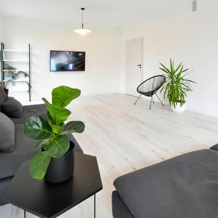 With Private Sauna And Garden, Cleaning Included Mielenko