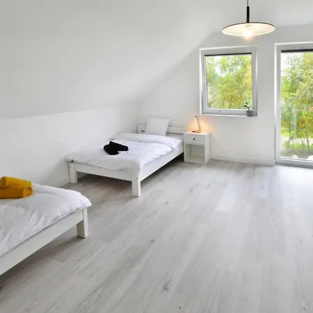Willa With Private Sauna And Garden, Cleaning Included Mielenko