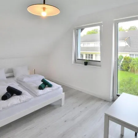 With Private Sauna And Garden, Cleaning Included Willa *